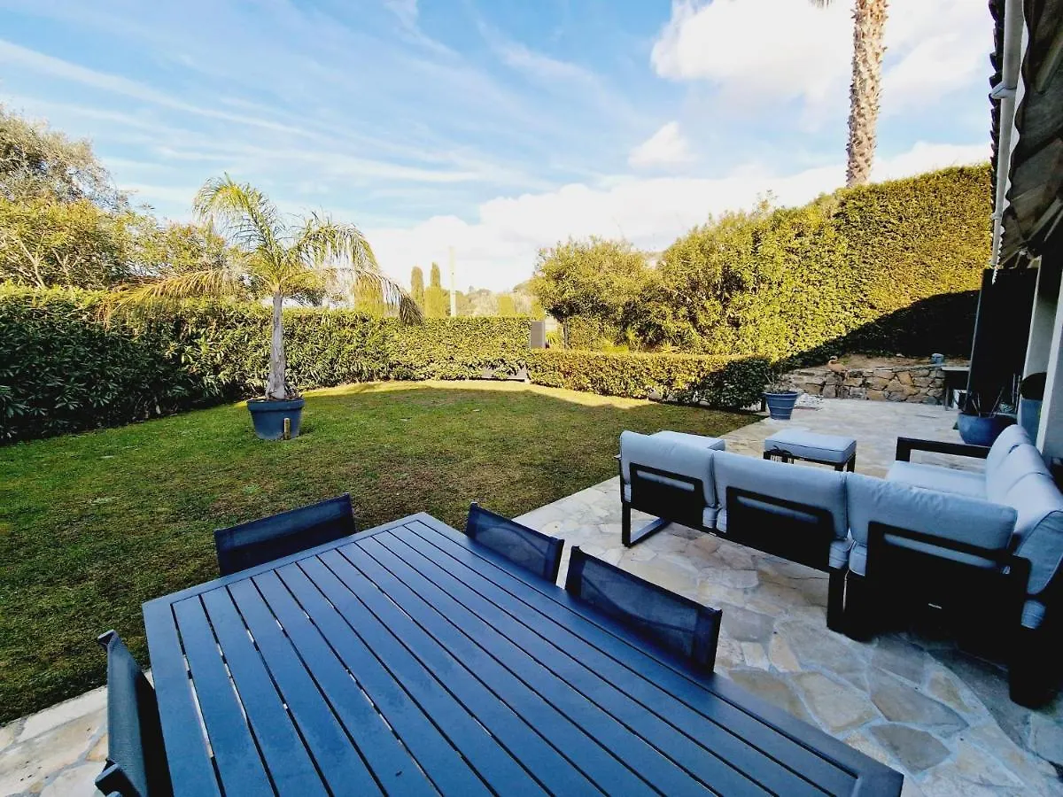 Sas Peval Villa Le Cannet 0*,  France