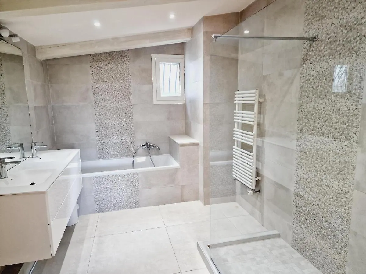 Sas Peval Villa Le Cannet France